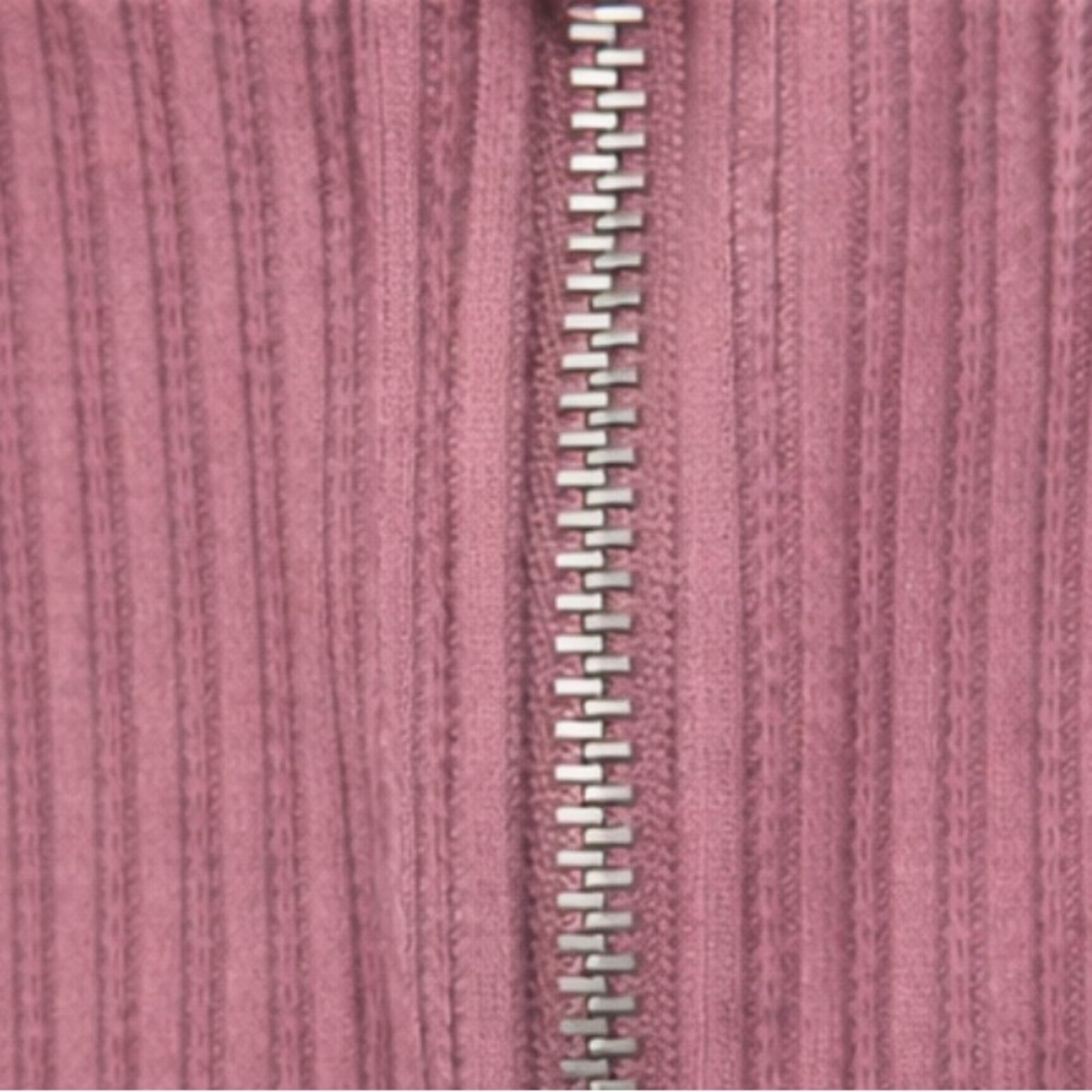 American Eagle Ribbed Quarter-Zip Cropped Top – Dusty Rose - Picture 3 of 5